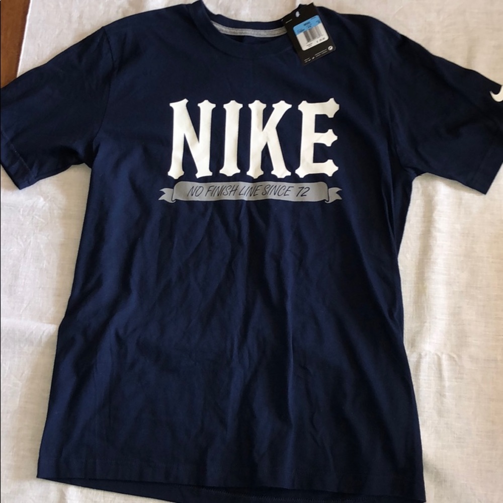 Nike NWT teeshirt